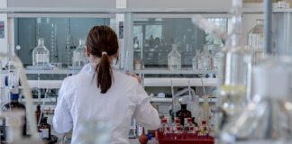 W jakich owocach jest najwięcej chemii?