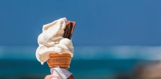 Dlaczego waży się śmietaną w zupie?