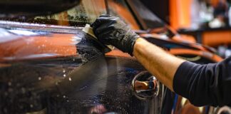 Czy mikrofibra rysuje lakier?