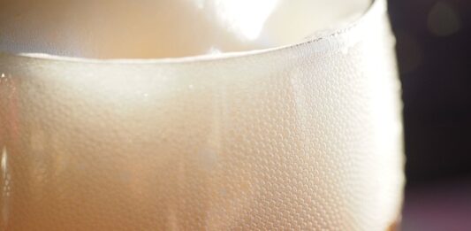 Co rozpuszcza tłuszcz w rurach?